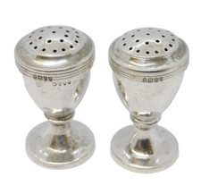 Pedestal vitoriano de prata esterlina sal e pimenta shakers antigo 1877 Londres comprar usado  Enviando para Brazil