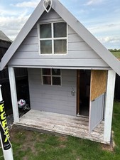 Kids play house for sale  KING'S LYNN