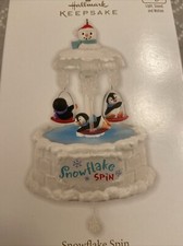Ornamento lembrança Hallmark floco de neve giro 2012 pinguins em congelado alegre volta comprar usado  Enviando para Brazil