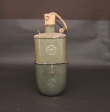 Borraccia austriaca smaltata usato Borraccia austriaca smaltata usato  Italia