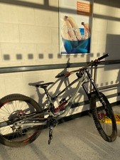 Bicicletta downhill nukeproof usato  Spedire a Italy