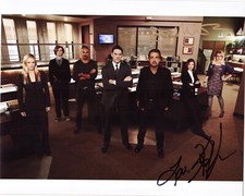 Foto autografada 8x10 assinada por Kirsten Vangsness e Joe Mantegna Criminal Minds comprar usado  Enviando para Brazil