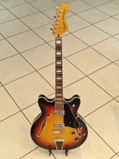 Guitare électrique fender d'occasion  La Garenne-Colombes