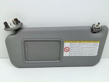 Aletta parasole sinistra usato Aletta parasole sinistra usato  Italia