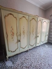 Armadio pregiato vintage usato Armadio pregiato vintage usato  Genova