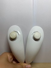 Coppia nunchuck nintendo usato  Cinisello Balsamo