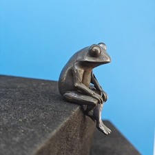 Używany, Czarny mosiądz głupia żaba posąg zwierzęcia anime model figurka ozdoba na sprzedaż  Wysyłka do Poland