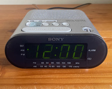 Sony icf c318 for sale  HORSHAM