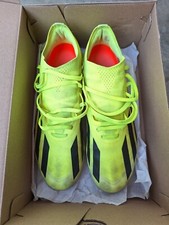 Scarpe da calcio usato Scarpe da calcio usato Ton