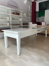 Tavolone bianco con usato  Castell Arquato