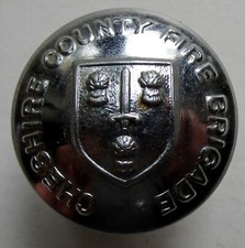 Bouton métal argenté d'occasion  Puy-l'Évêque