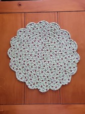 Tapete de mesa Longaberger HTF recortado acolchoado redondo joaninha verde margarida comprar usado Tapete de mesa Longaberger HTF recortado acolchoado redondo joaninha verde margarida comprar usado  Enviando para Brazil