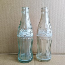Garrafas antigas de Coca-Cola duas peças de vidro incolor com letras búlgaras comprar usado  Enviando para Brazil