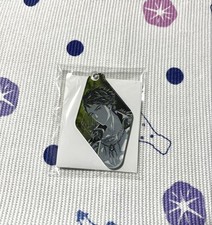 Porte clés acrylique d'occasion  Expédié en France