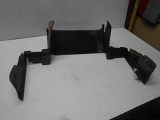 Defletor de suporte de radiador dianteiro inferior Chevrolet S10 1998-2005 comprar usado  Enviando para Brazil