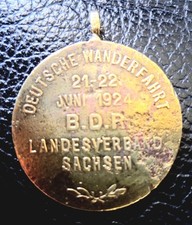 Old medal 1924 d'occasion  Expédié en Belgium