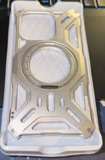 Capa protetora de metal liga de alumínio Armor King Hegemony Mag Safe iPhone 13/14 Pro, usado comprar usado Capa protetora de metal liga de alumínio Armor King Hegemony Mag Safe iPhone 13/14 Pro, usado comprar usado  Enviando para Brazil