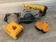 Dewalt dw935 cordless for sale  SHEFFIELD