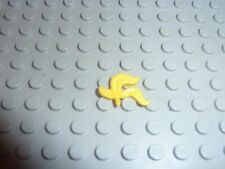 Lego minifig yellow d'occasion  La Rivière-de-Corps