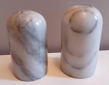 Salière poivrière marbre d'occasion  Moussan