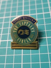 Broche de lapela vintage princesa navio de cruzeiro círculo de capitães primeiro oficial tom dourado comprar usado  Enviando para Brazil