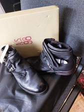 Bottines cuir noires d'occasion  Paris XVII