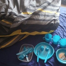 Plastic picnic set for sale  MILTON KEYNES