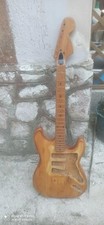Chitarra elettrica made usato  Pozzuoli
