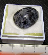 Minerali cabochon violano usato  Novara