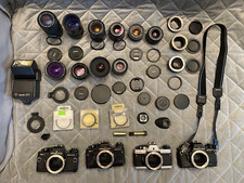 Używany, Collection of Praktica BC-1 (3 pieces) B-200 (1 piece) + 10 lenses na sprzedaż  PL