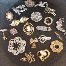Broken brooches bundle for sale  CHESTER