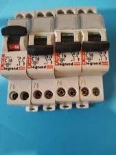 Disjoncteur legrand 16a d'occasion  Roubaix
