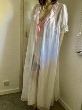 Vtg white pink for sale Vtg white pink for sale  WATFORD