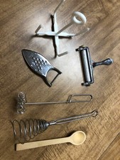 Set miscellaneous kitchen for sale  Summerville