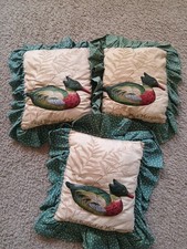 3 red pillows for sale  Richmond