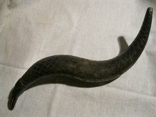 Usado, Instrumento musical chifre de animal feito à mão cobra étnico primitivo tribal shofar? comprar usado Usado, Instrumento musical chifre de animal feito à mão cobra étnico primitivo tribal shofar? comprar usado  Enviando para Brazil