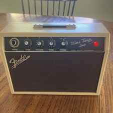 Usado, Amplificador de guitarra elétrica Fender Mini '65 duplo miniatura amplificador portátil, loiro comprar usado  Enviando para Brazil