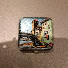 Lovely looking old for sale Lovely looking old for sale  HUDDERSFIELD