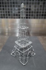 Escultura feita à mão Torre Eiffel 9” Paris França arte decoração fio de metal comprar usado  Enviando para Brazil