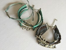 Usado, 3 pulseiras de corda vintage multi fio D./w folhas de pássaros prata crucifixo pérola cruz comprar usado  Enviando para Brazil