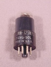 Usado, 1 12SN7GT JAN TUNG-SOL Placa Redonda Vidro Preto Amplificador HiFi Tubo de Vácuo VENDA!!! comprar usado  Enviando para Brazil