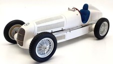 Carro modelo escala 1/18 CMC M-065 - 1934 Mercedes Benz W25 - Branco comprar usado  Enviando para Brazil