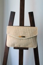 Dior pochette cuir d'occasion Dior pochette cuir d'occasion  Paris XVIII