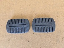 Pair 3711698 pedal d'occasion  Expédié en Belgium