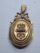 Beau pendentif boite d'occasion  Boissy-Saint-Léger