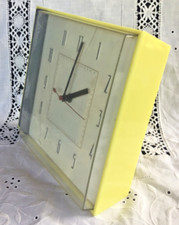 Horloge murale vedette d'occasion  Véron