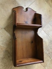 Vintage 'Knock On Wood, Corp' Madeira Maciça 2 Prateleiras de San Dimas, CA 24 x 11 x 6" comprar usado  Enviando para Brazil