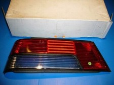 Feu arrière gauche d'occasion Feu arrière gauche d'occasion  Nouaillé-Maupertuis