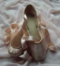Pointe shoes vintage for sale  BARNET