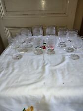 Hermosa Suite De Diez Vasos De Cristal Grabados Con Frisos En Diferentes Tamaños comprar usado  Enviando para Brazil